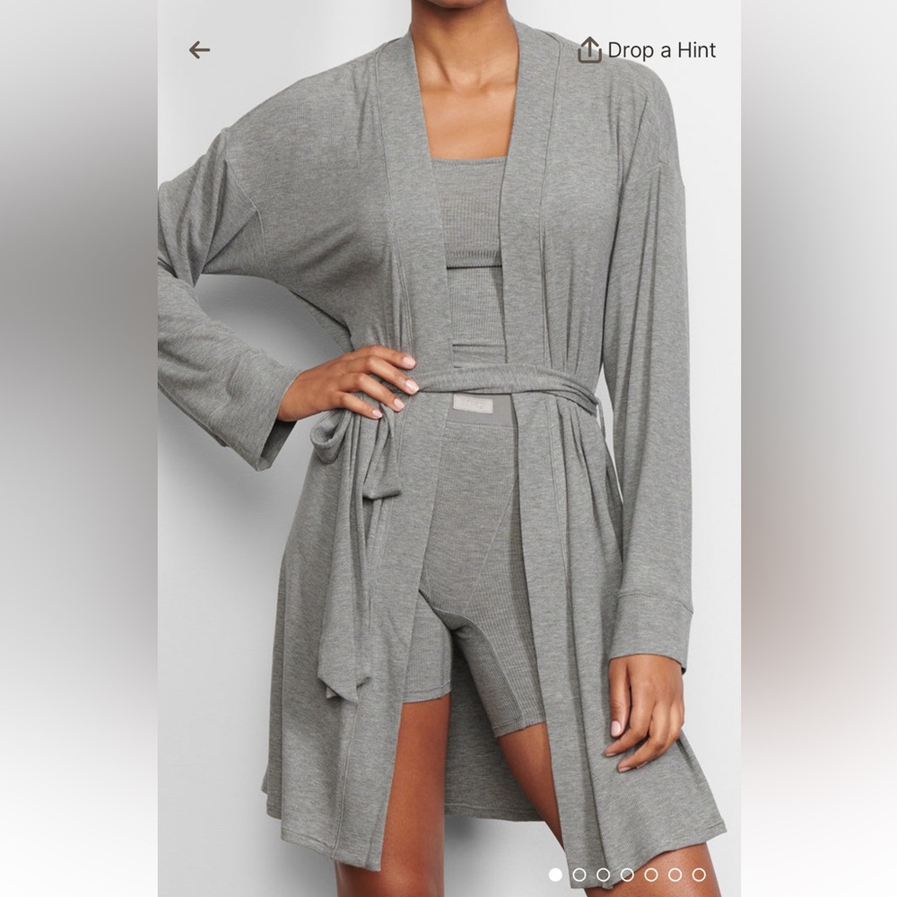 SKIMS Soft Lounge Robe in Heather Grey